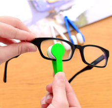 Eyeglass Cleaner